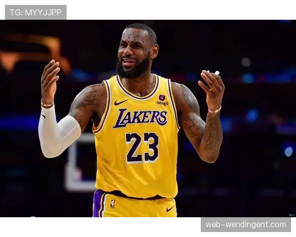 詹姆斯复出仅得10分暴露体能问题 高龄球员赛程负荷受关注